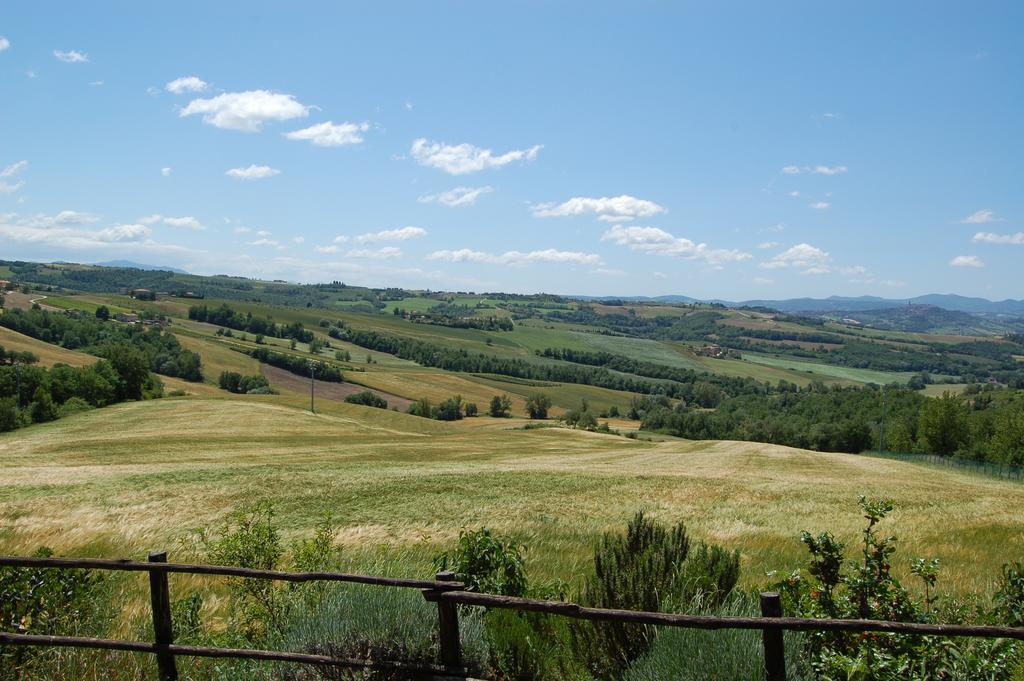 Agriturismo Casale Dei Frontini San Terenziano Buitenkant foto