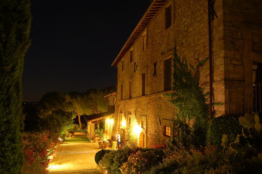 Agriturismo Casale Dei Frontini San Terenziano Buitenkant foto
