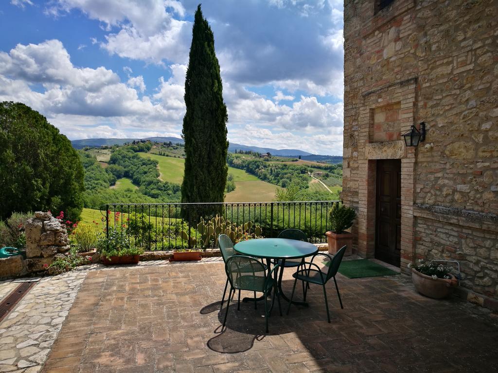 Agriturismo Casale Dei Frontini San Terenziano Buitenkant foto