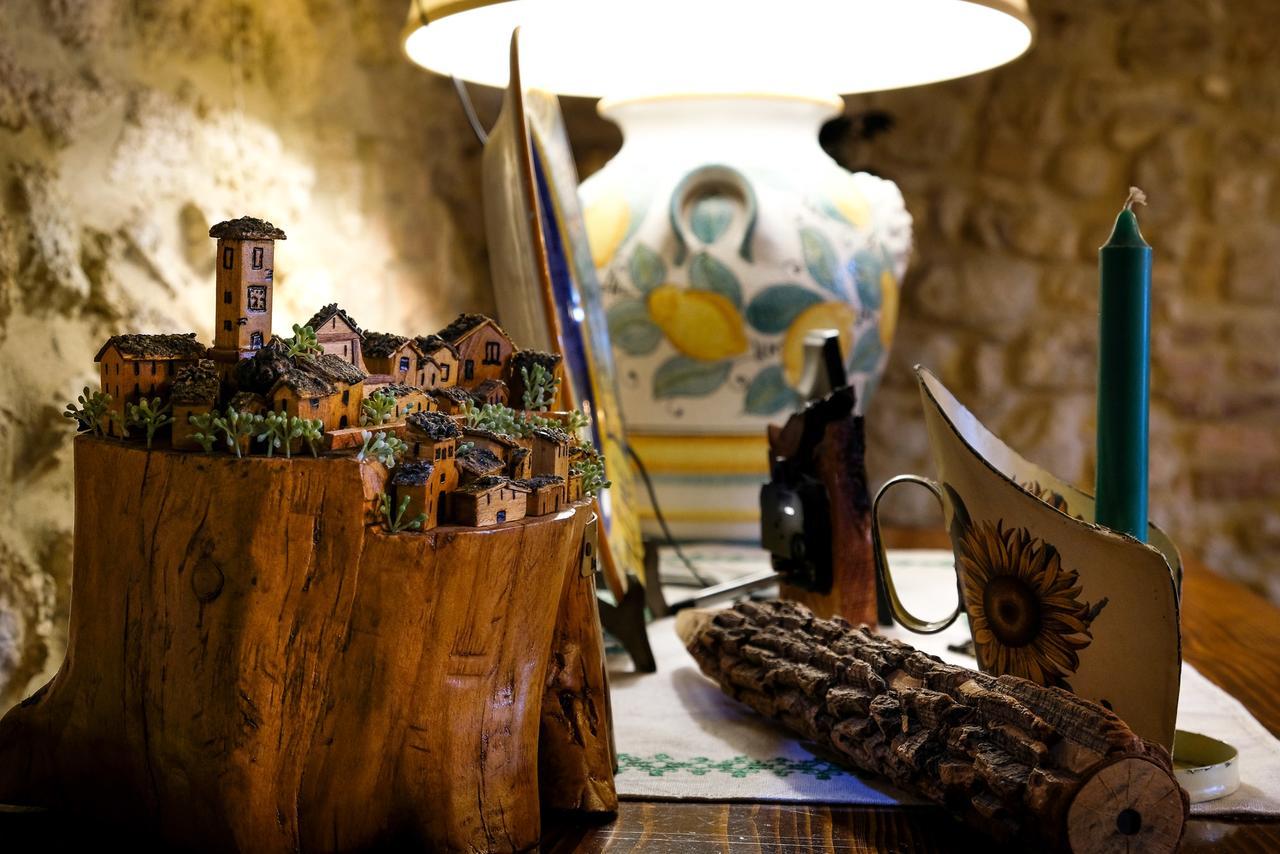 Agriturismo Casale Dei Frontini San Terenziano Buitenkant foto