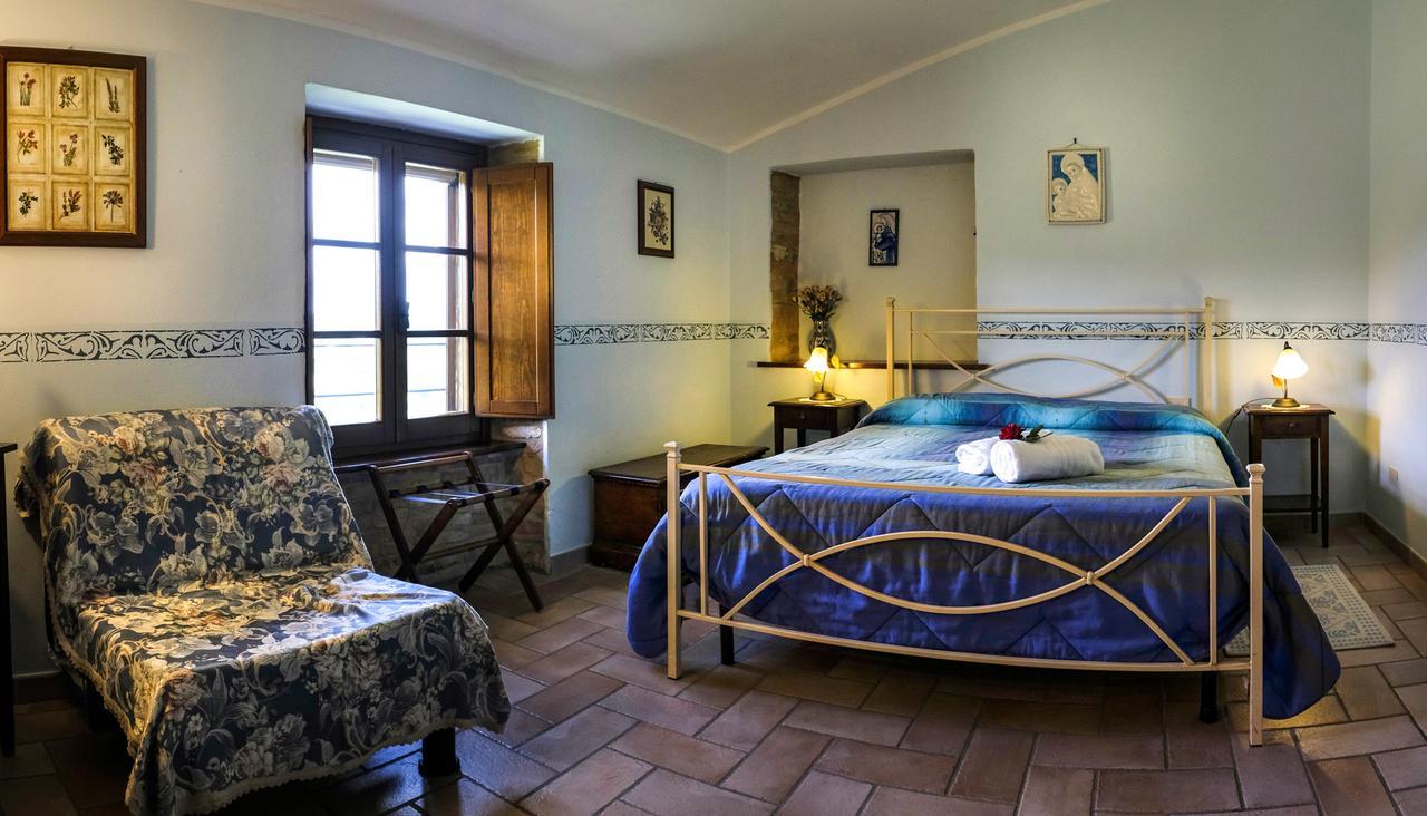 Agriturismo Casale Dei Frontini San Terenziano Buitenkant foto