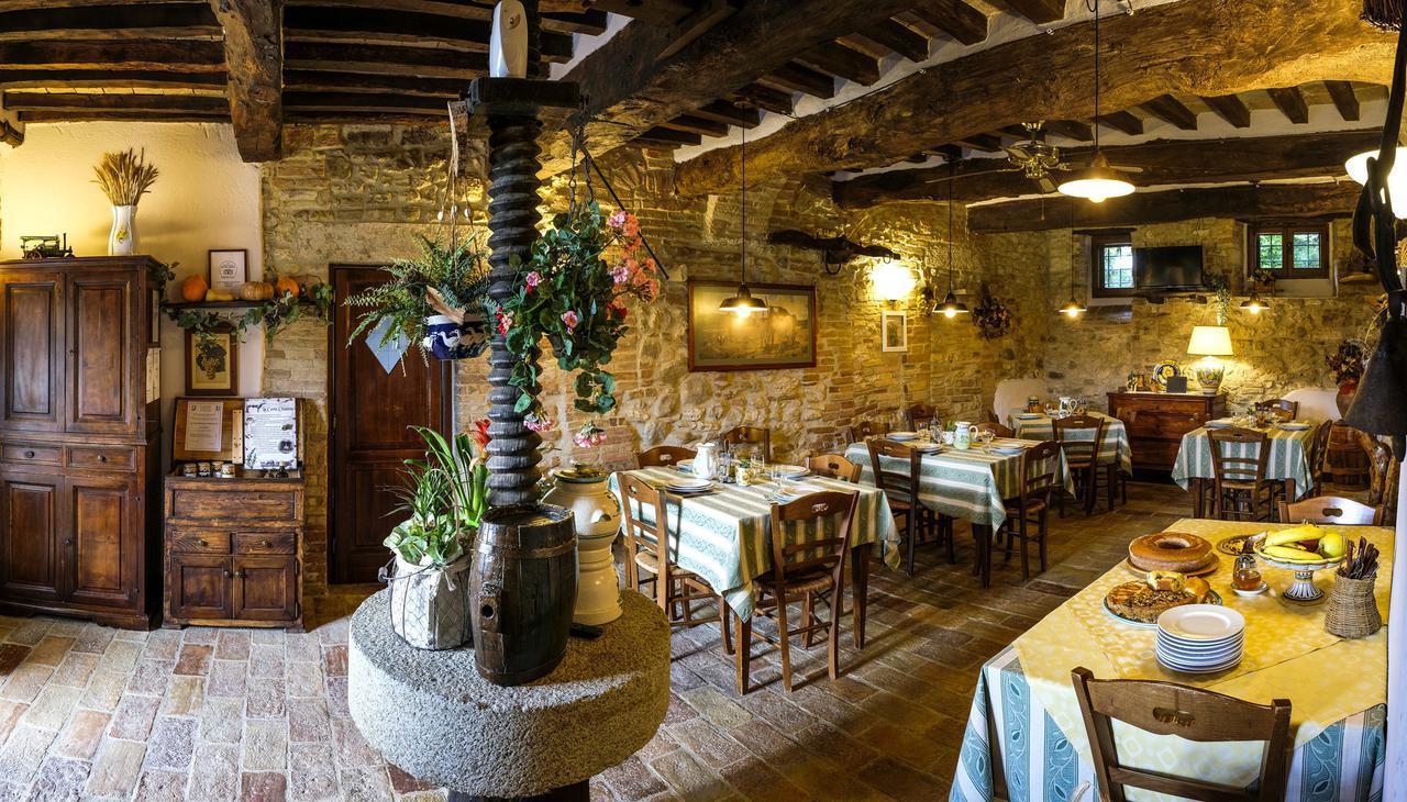 Agriturismo Casale Dei Frontini San Terenziano Buitenkant foto