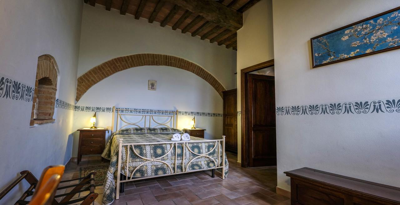 Agriturismo Casale Dei Frontini San Terenziano Buitenkant foto