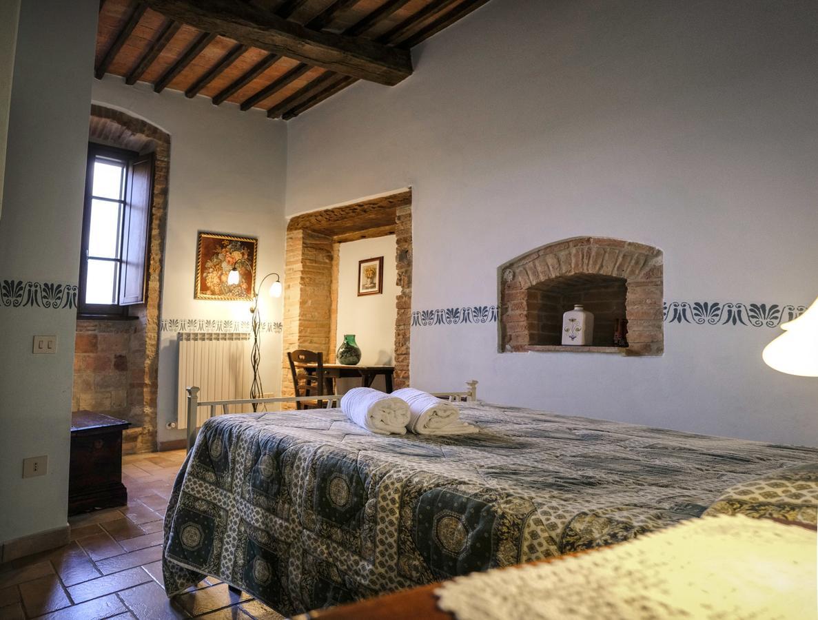 Agriturismo Casale Dei Frontini San Terenziano Buitenkant foto