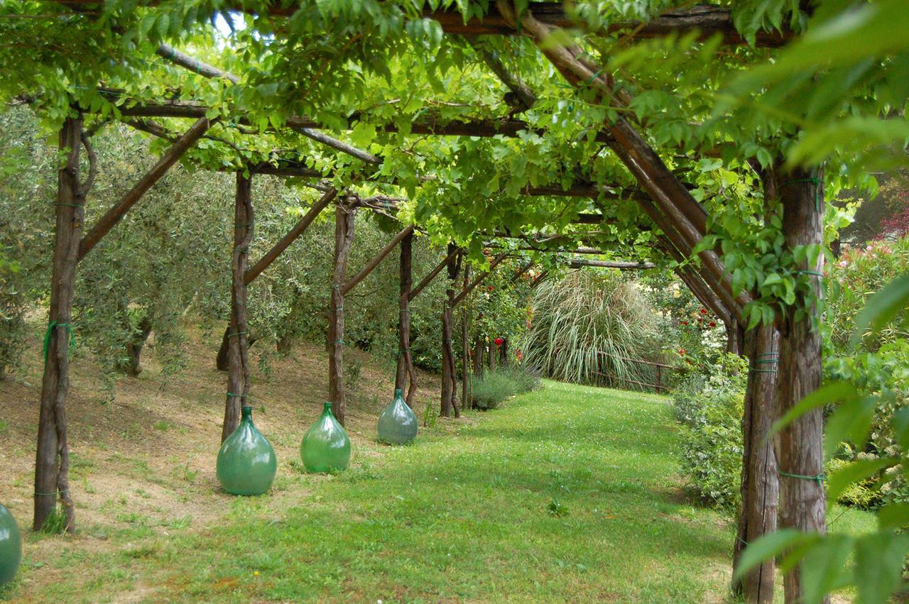 Agriturismo Casale Dei Frontini San Terenziano Buitenkant foto